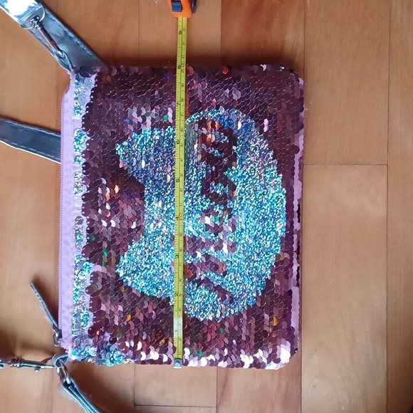 Flippable glittery sequence Meow Purse for small girls 4 to 8 years old. - Picture 10 of 13